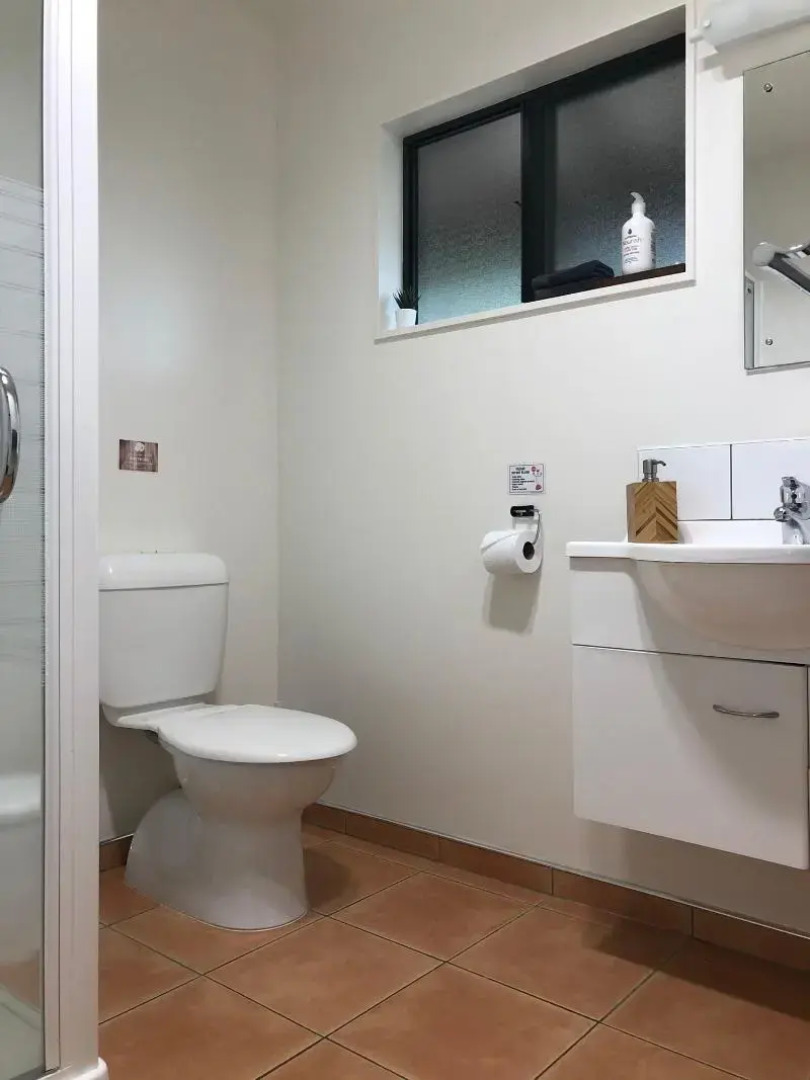 Kanuka Ridge Lodge and Backpackers