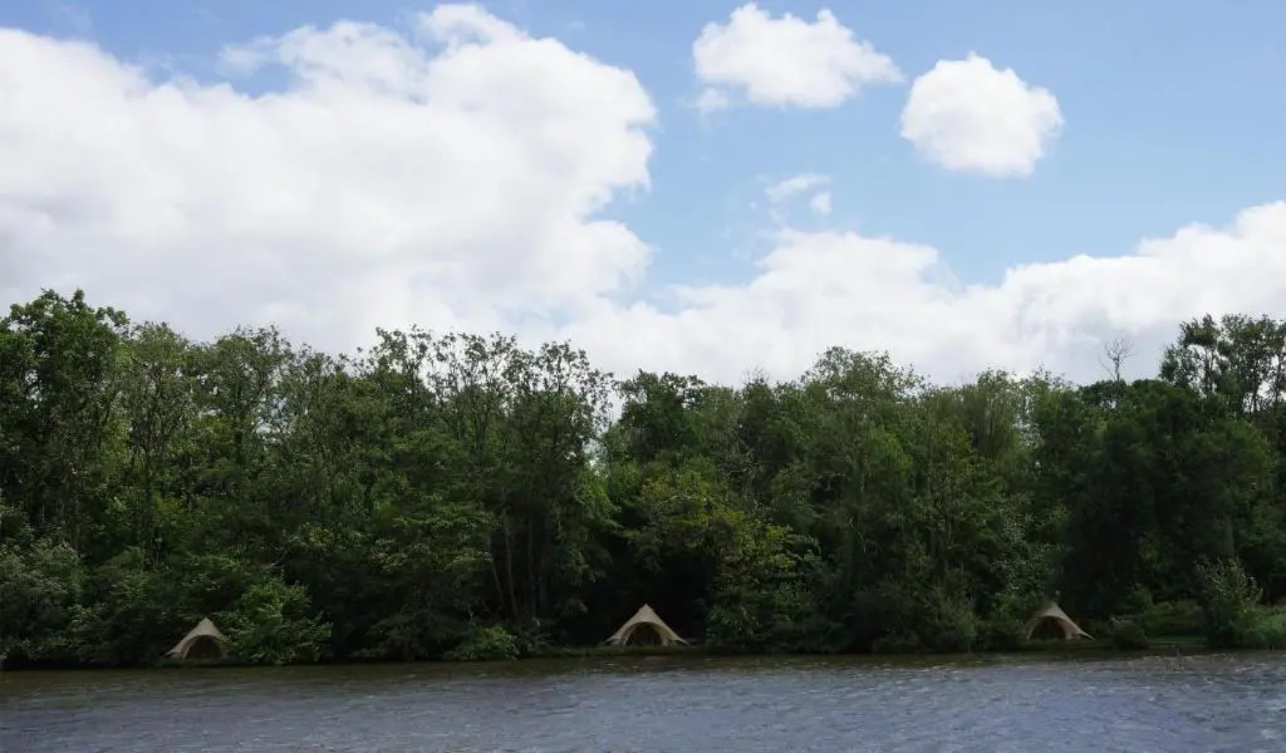 Marston Park - Luxury Lakeside Bell Tents