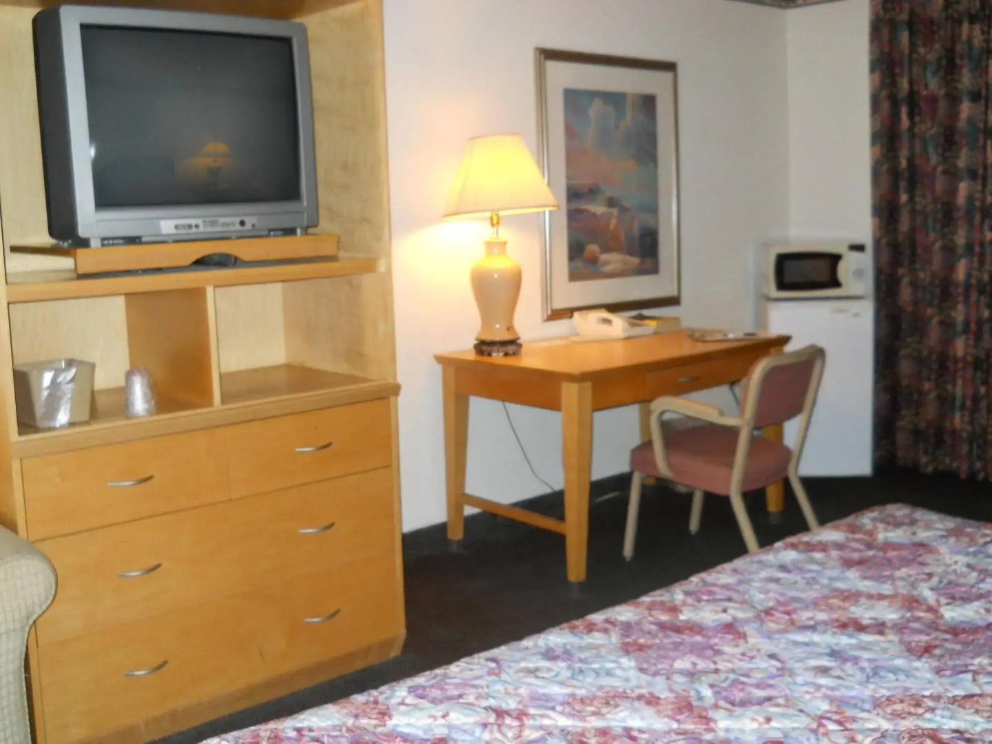 The Cactus Cove Inn and Suites