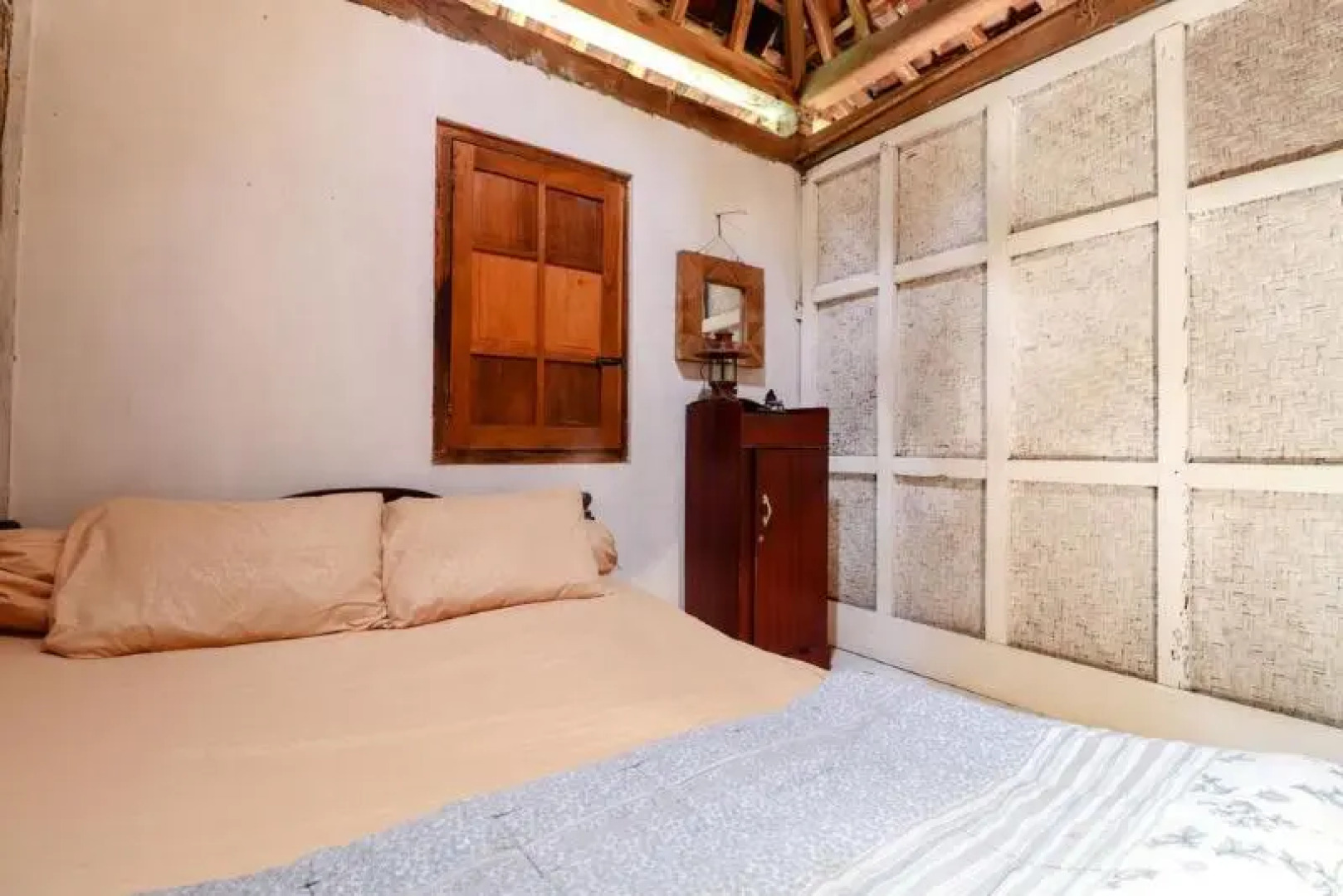 Segajih Central Stay and Education by ZUZU