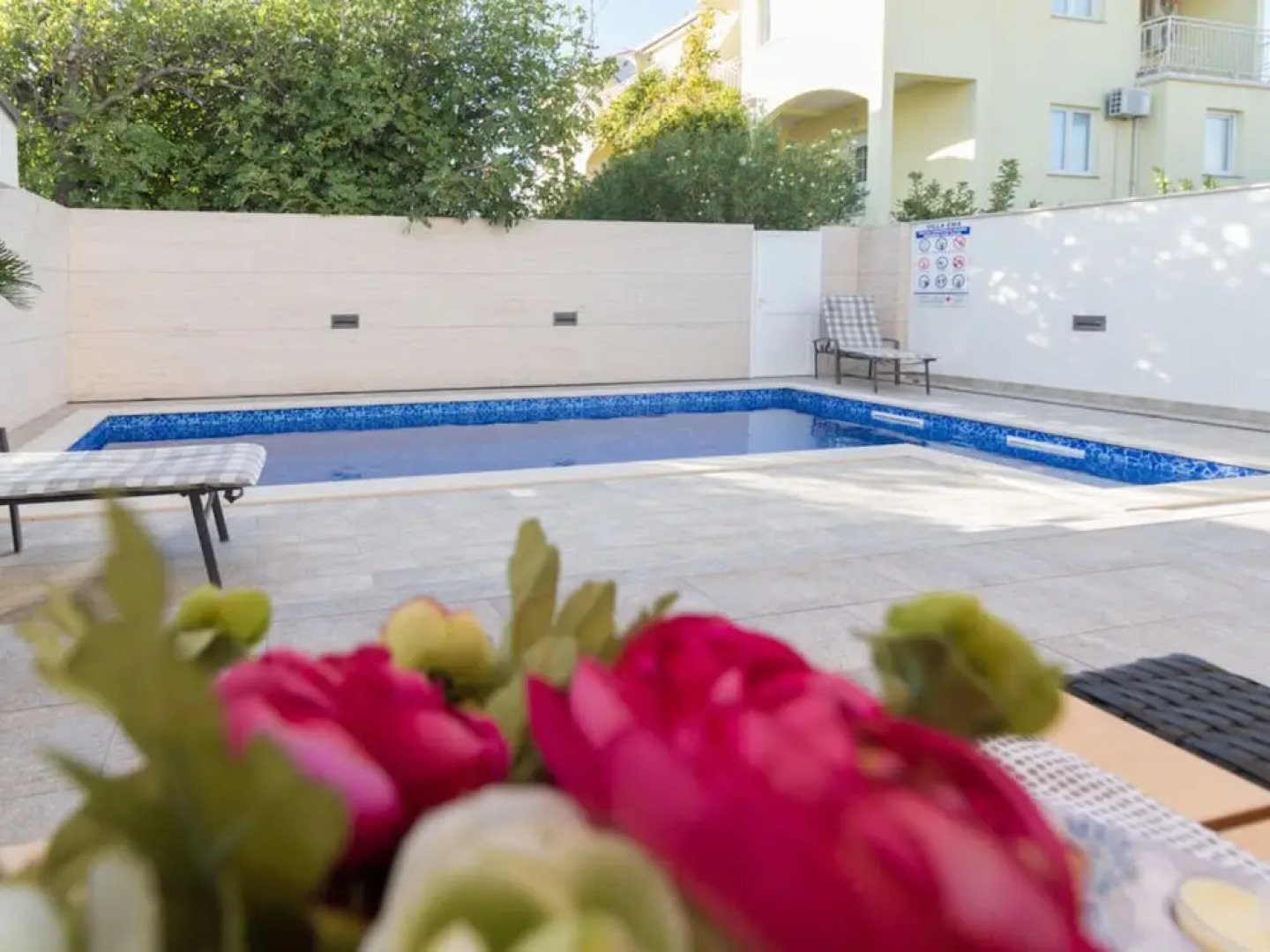 Ema With Pool & Sauna