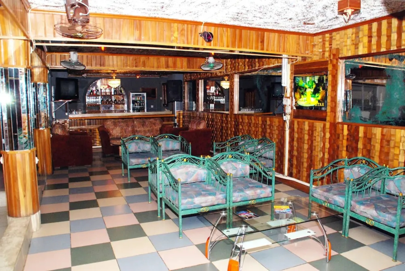 Royalty Hotels & Recreations