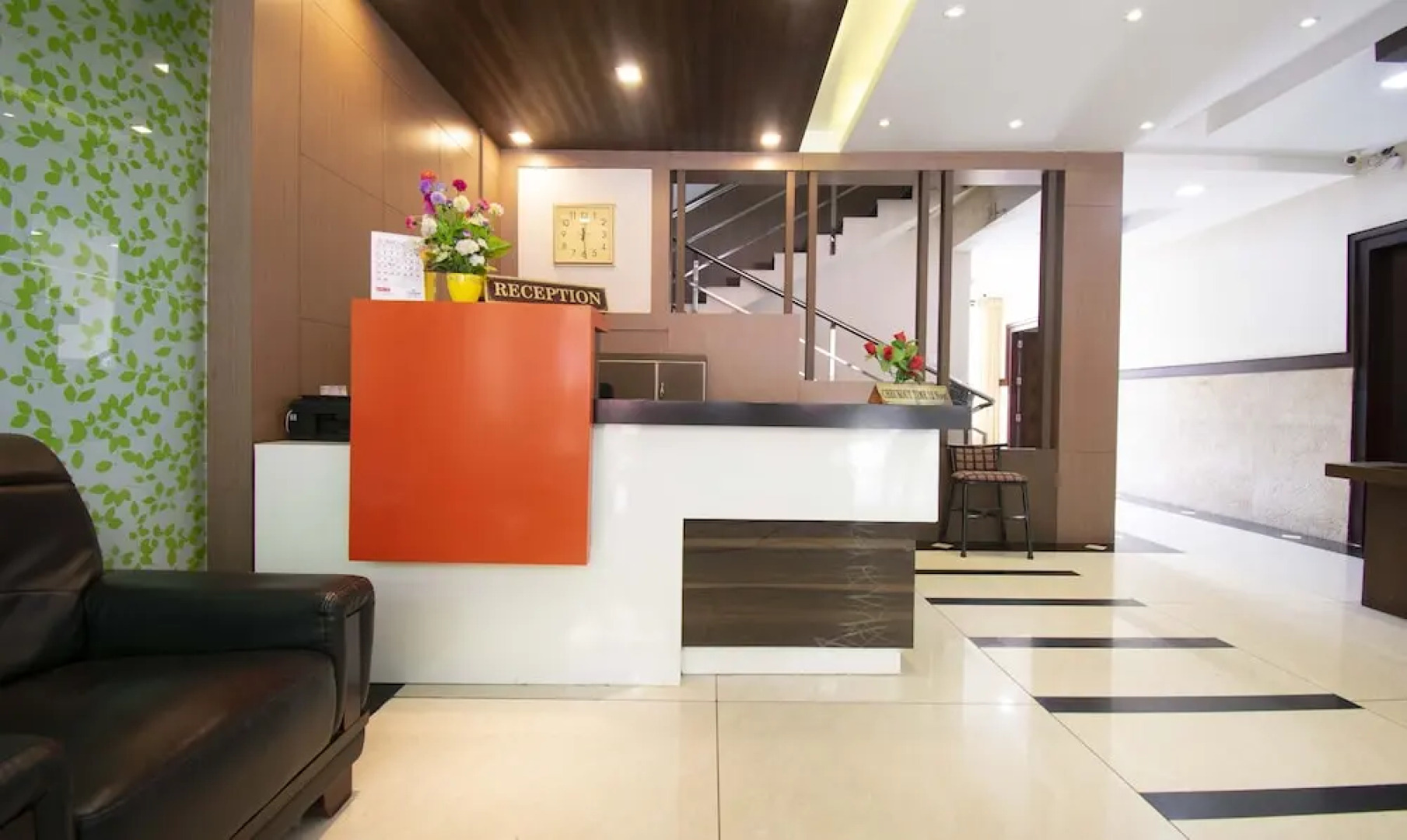 Treebo Trip Lumino Rainbow