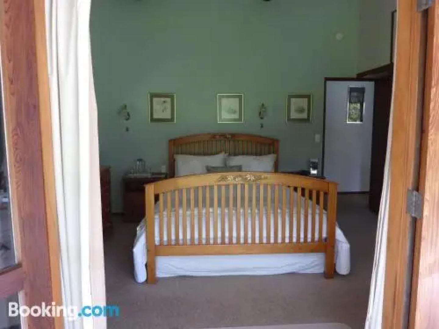 Thorold Country House