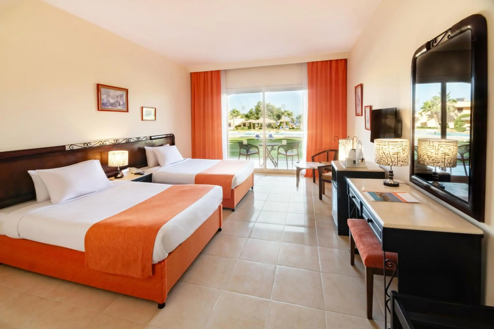 Отель Wadi Lahmy Azur Resort