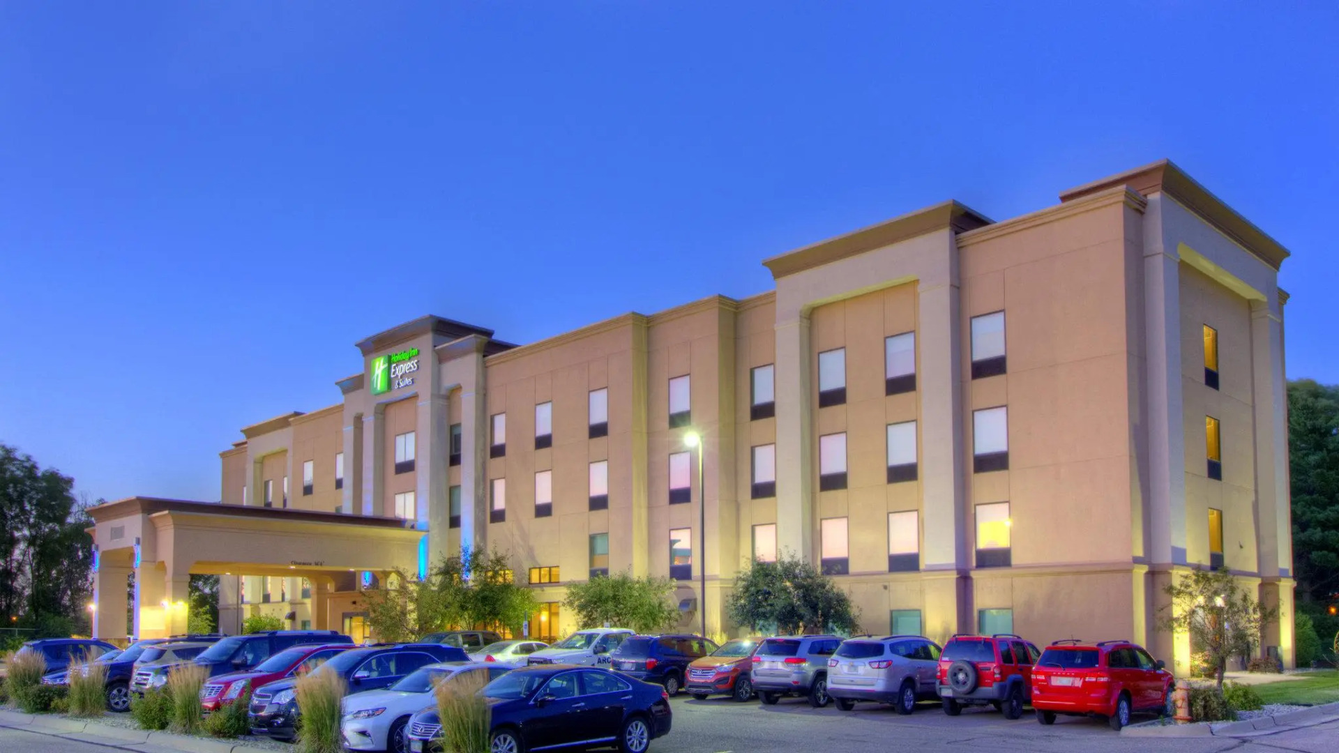 Holiday Inn Express & Suites Sioux City - Southern Hills by IHG