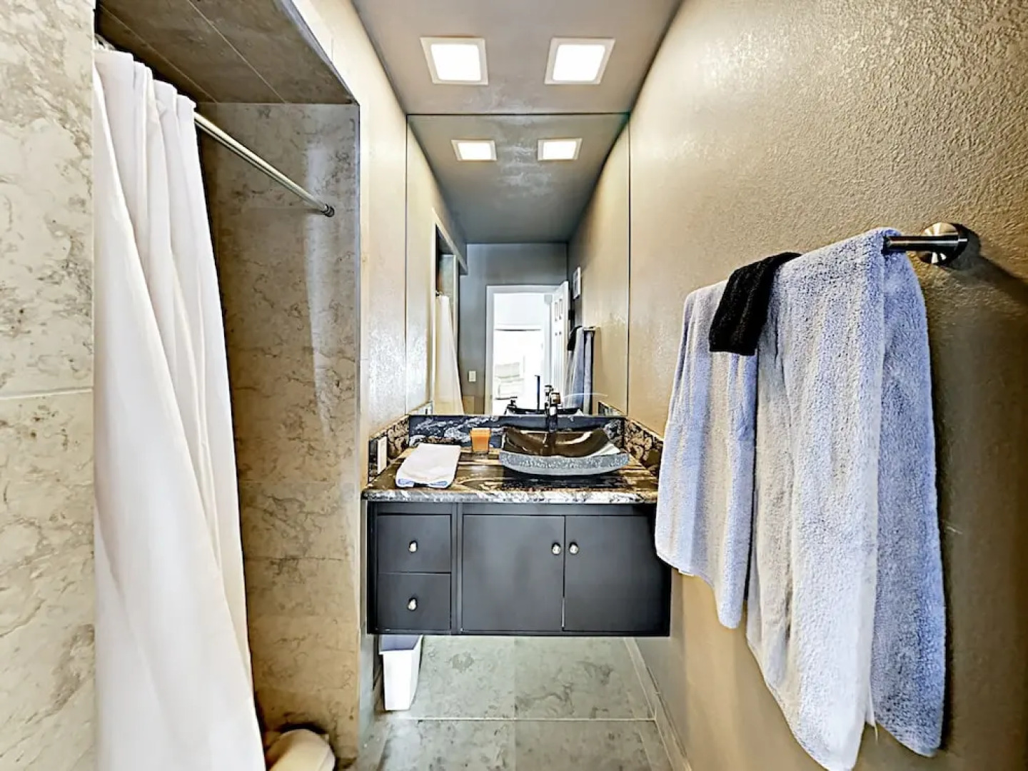 Updated Pinewild W/ Deck & On-site Tennis 3 Bedroom Condo