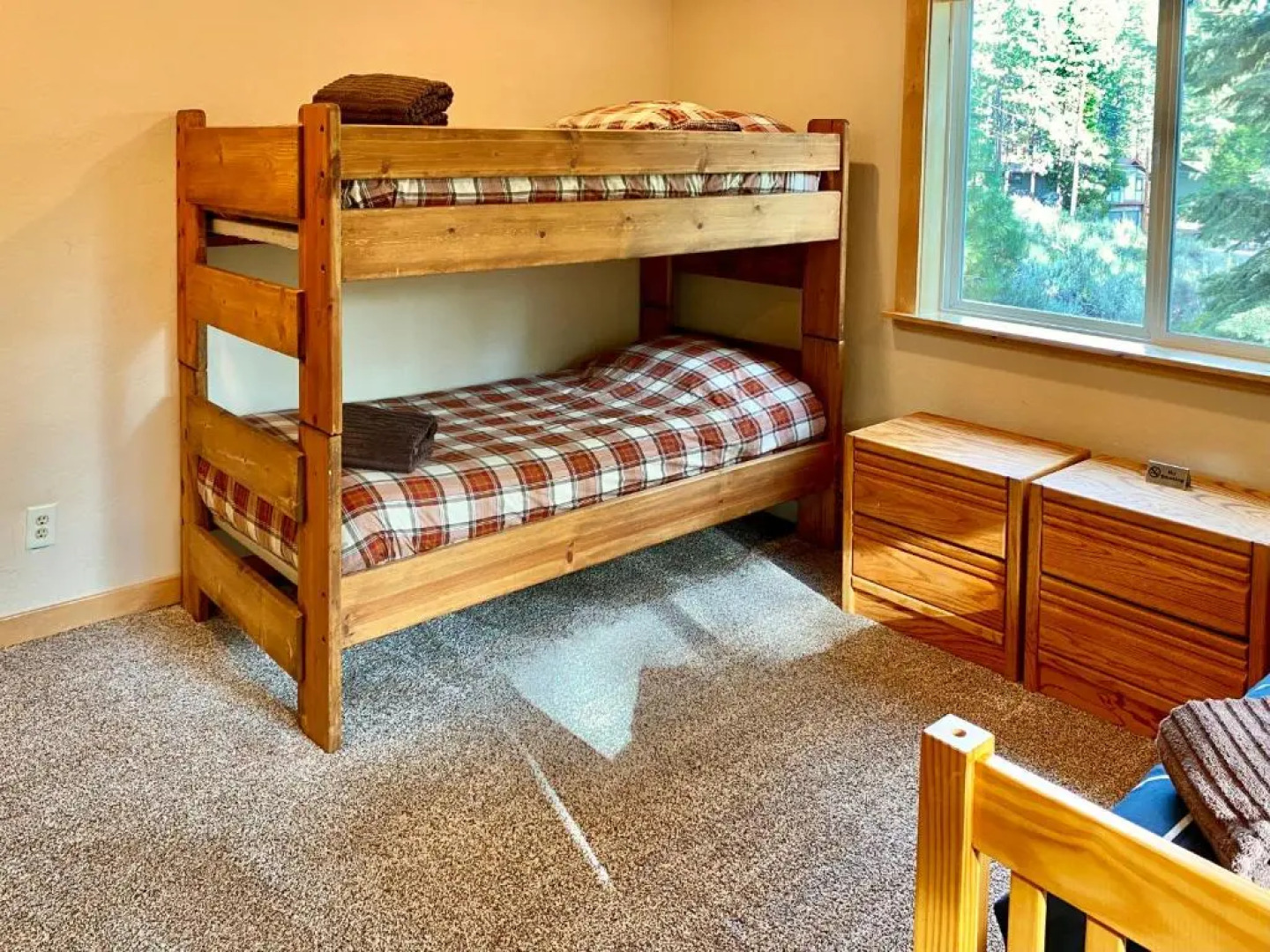 Beautiful 3500sf Lake Tahoe Home W/ Open Layout