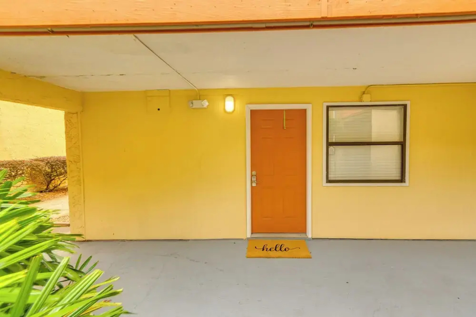 Waterfront Community w/ Perks: Mary Esther Condo