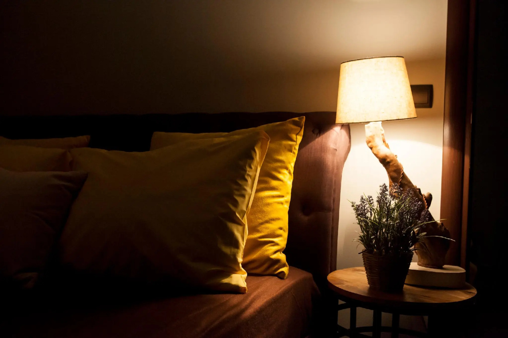 Rock Dandy - Private chalet with fireplace. Up to6