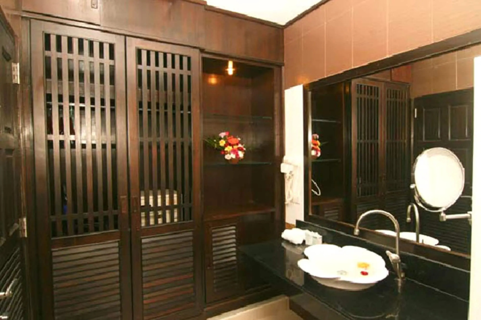 Sand Sea Beach Resort