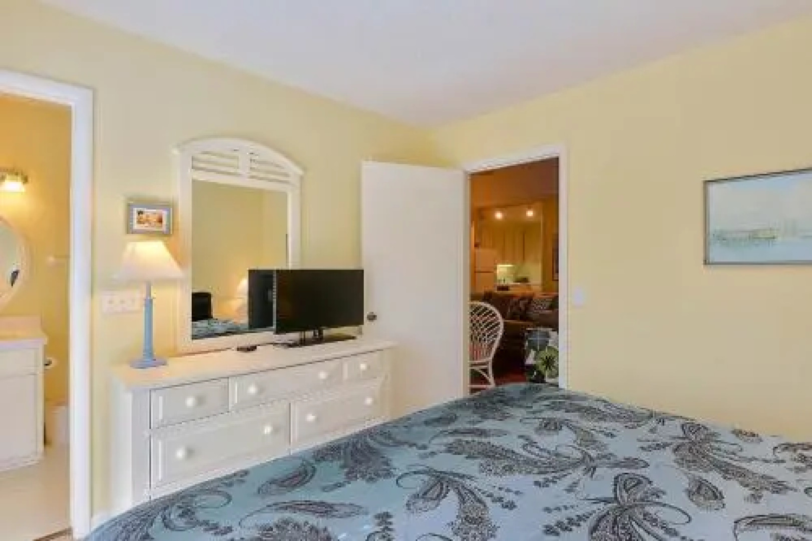 1040 Sparrow Pond Cottage