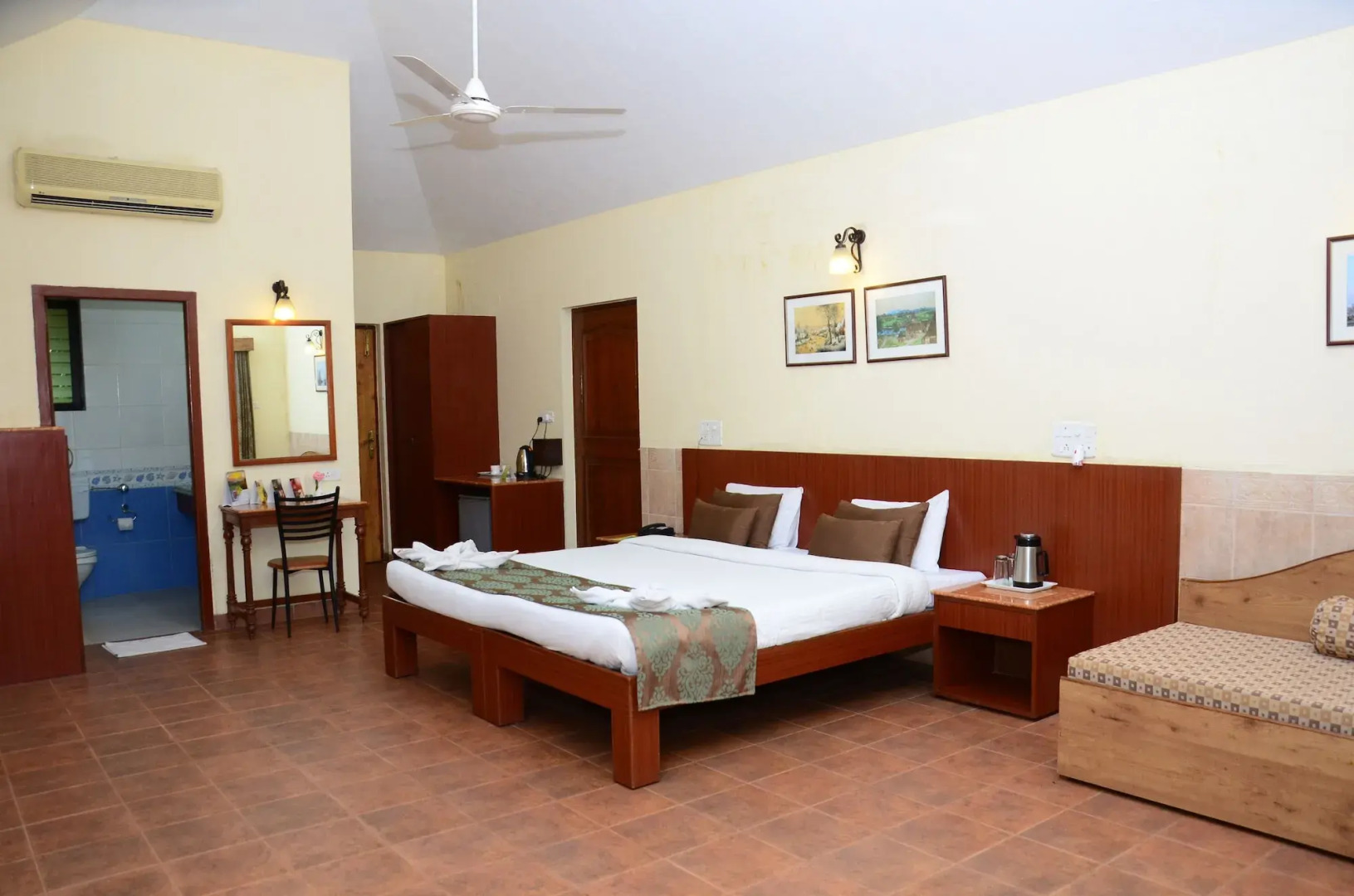 Upper Deck Resort - Stay and Relax at the Highest Peak Lonavala
