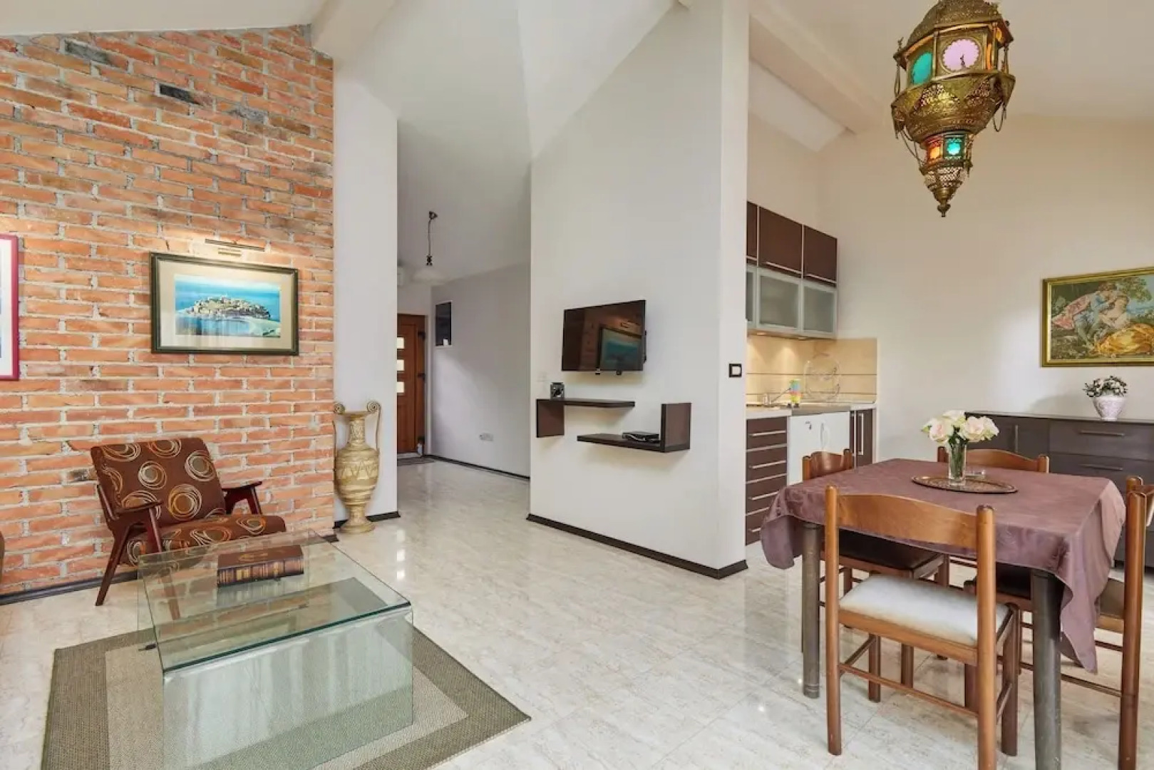 Beachfront Villa Adria