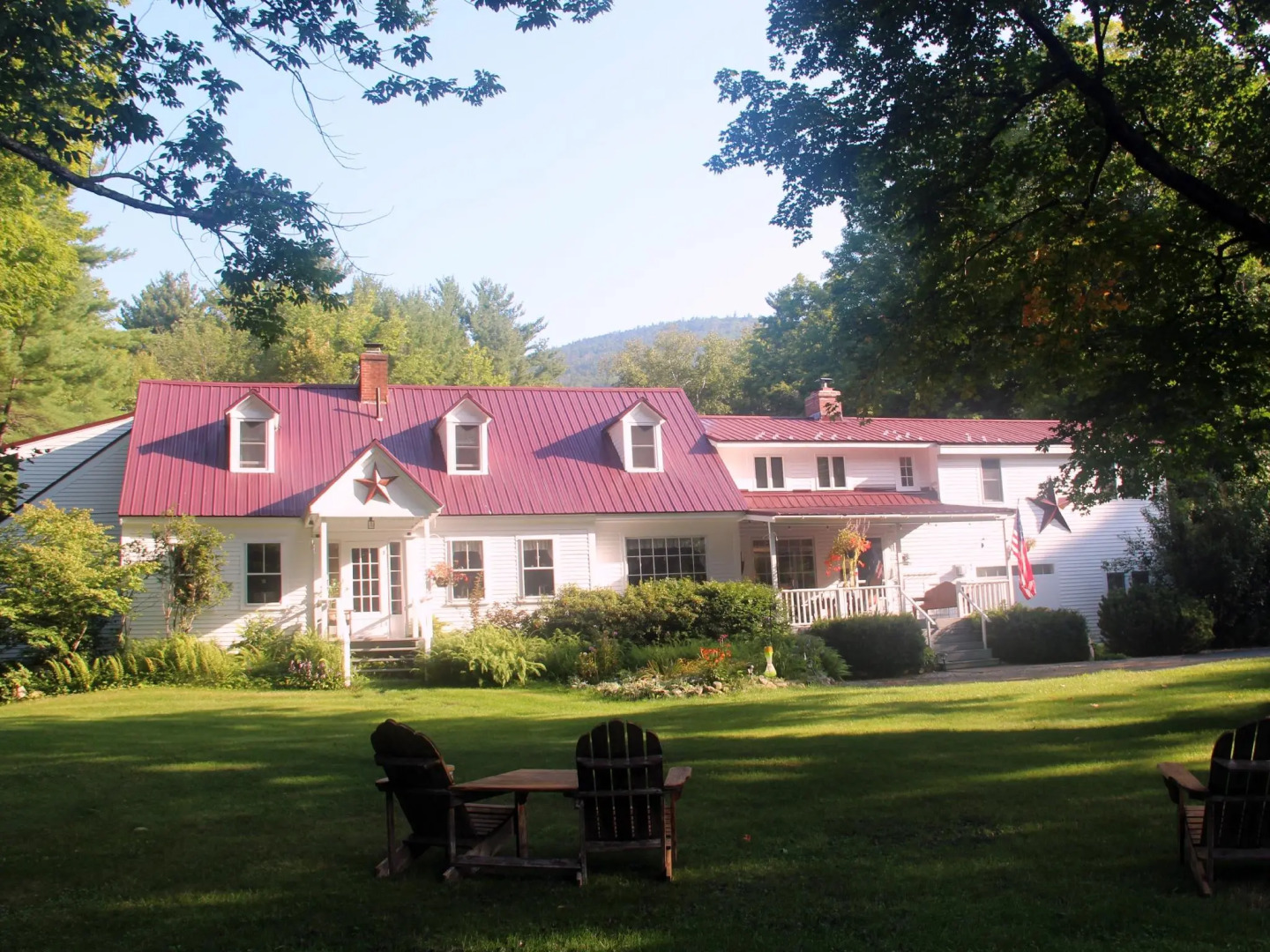 The Buttonwood Inn on Mt. Surprise