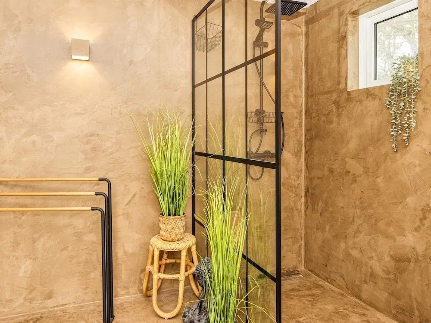 Dune Escape With Games and Wifi-by Traum