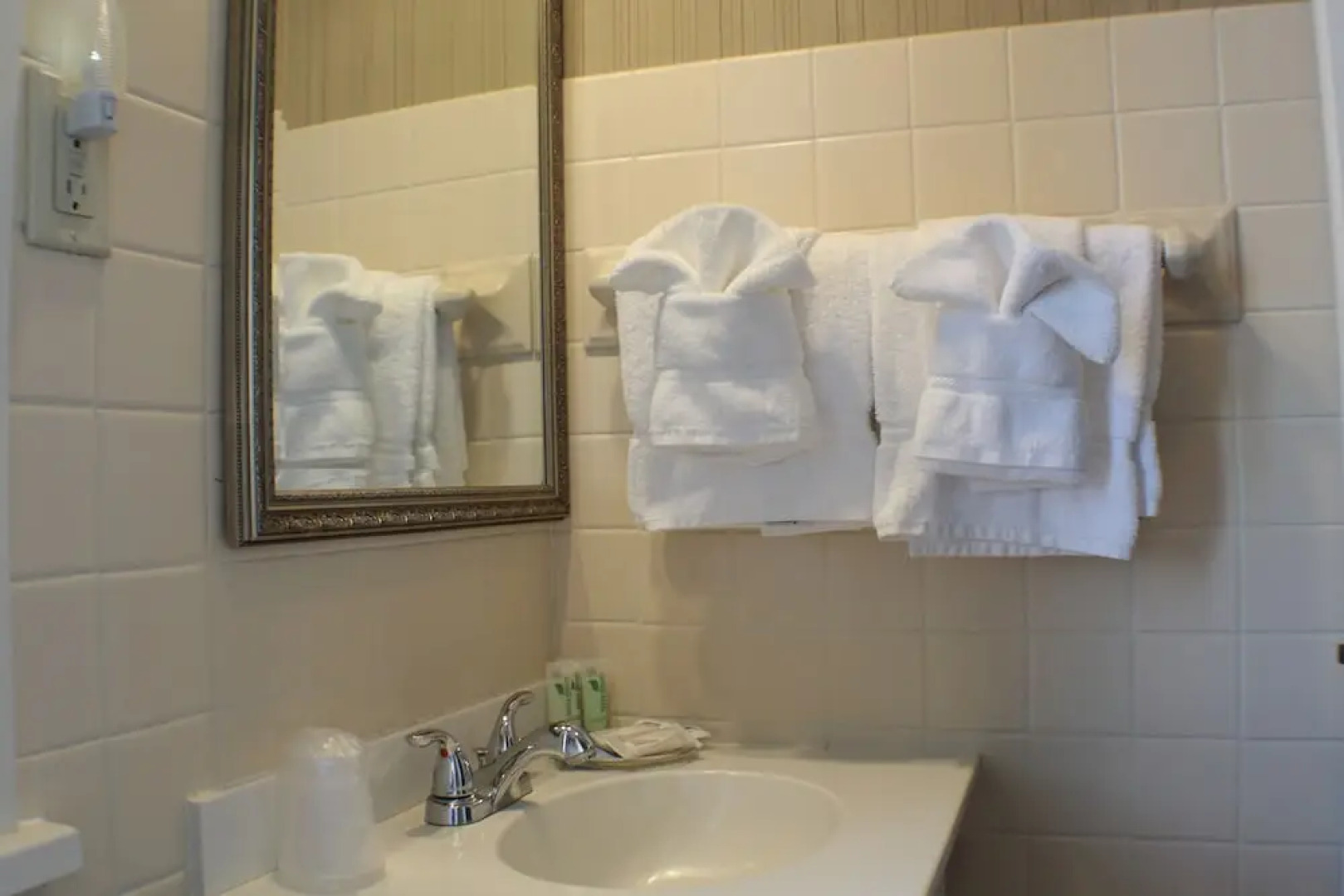 Waynebrook Inn, Est 1865