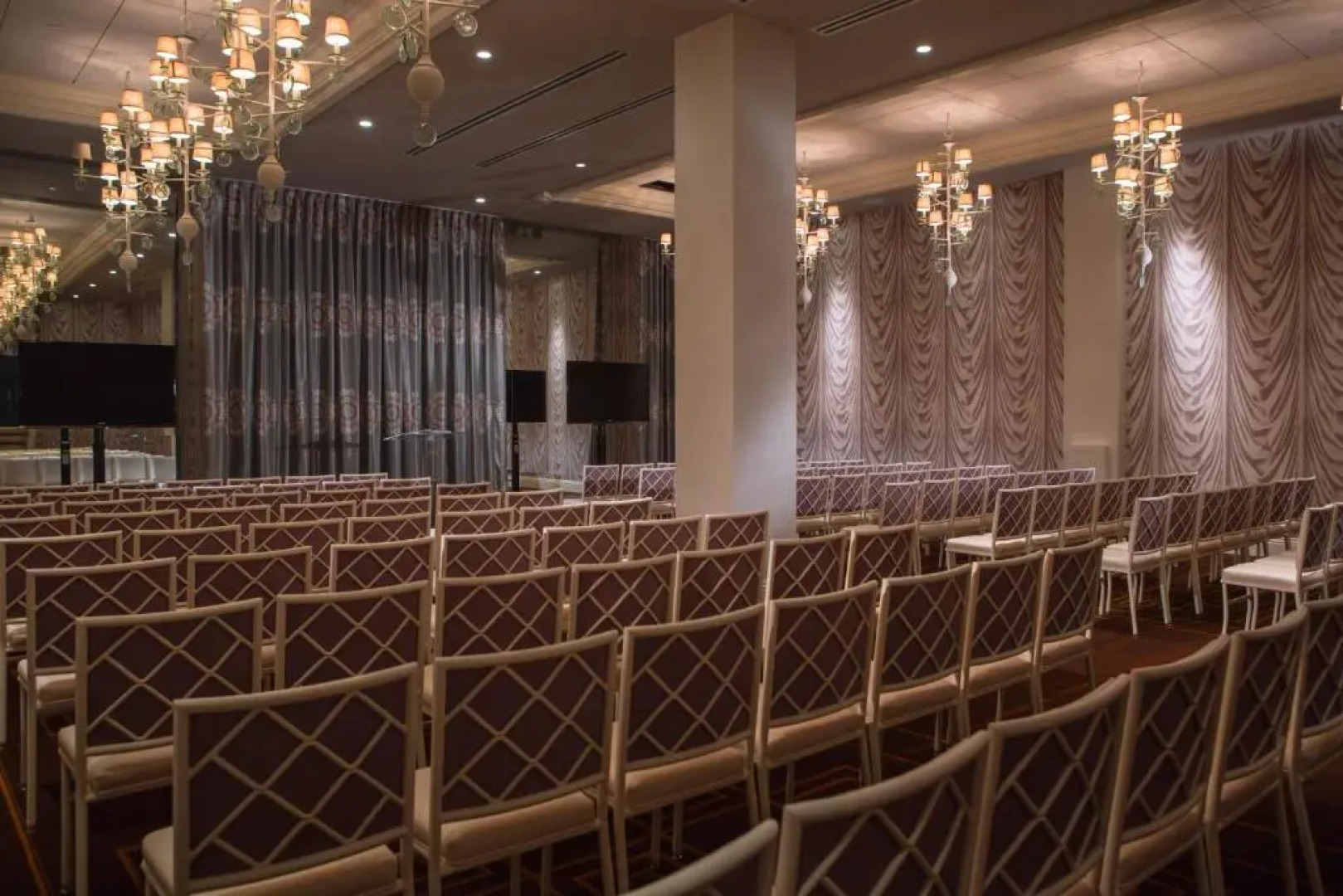 Kimpton Hotel Monaco Philadelphia by IHG