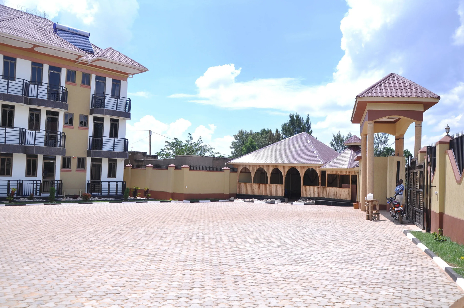 Golden View Hotel Ibanda