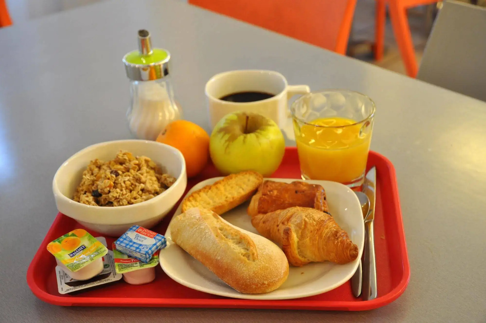 Brit Hotel Caen Mondeville