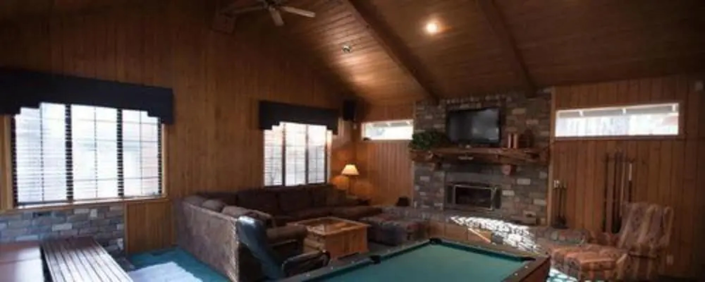 Gold Mountain Manor Bed and Breakfast