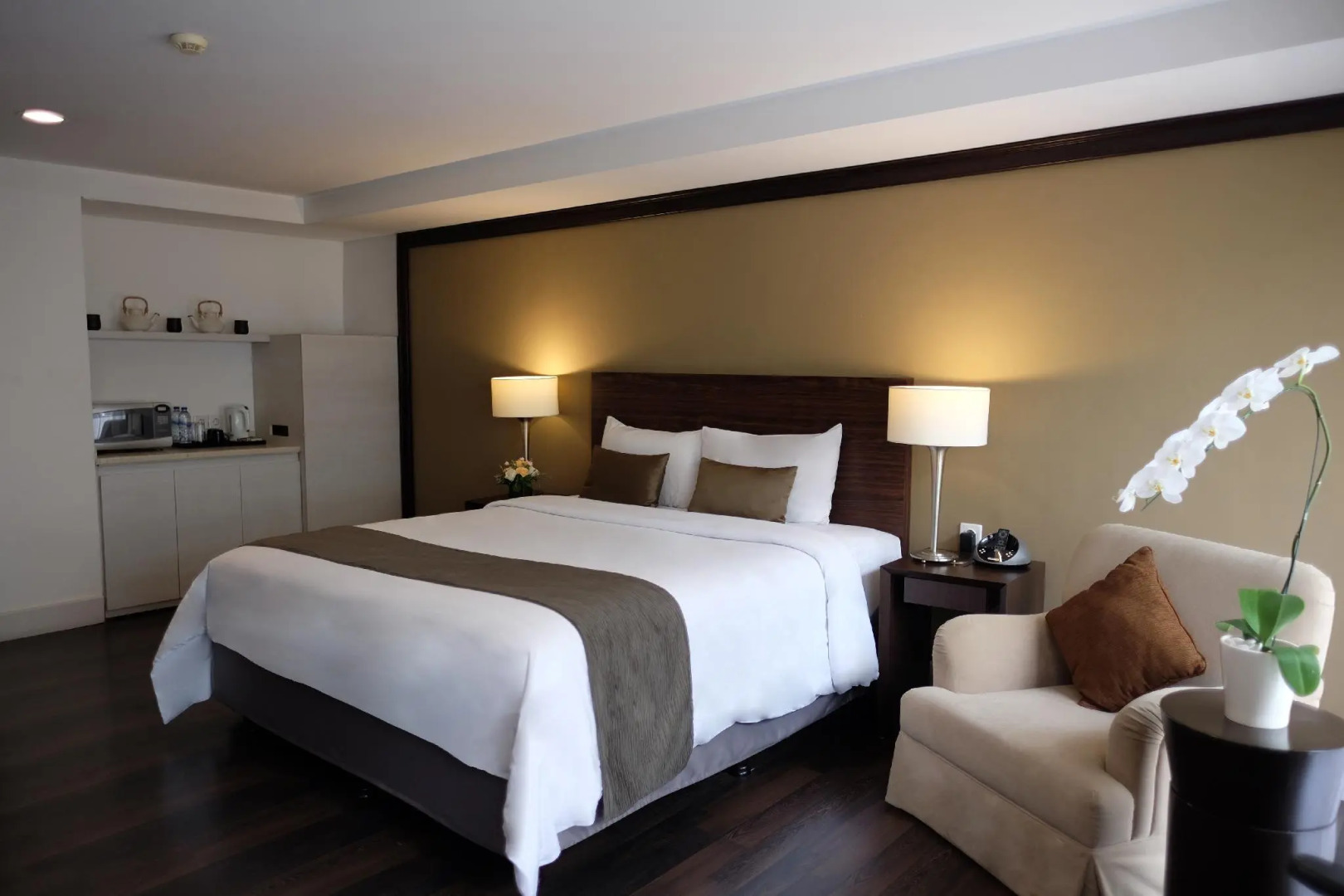 Delonix Hotel Karawang