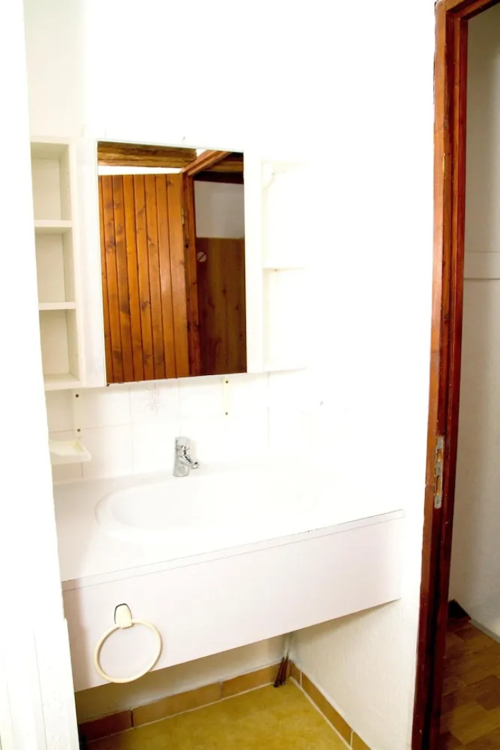 House With 2 Bedrooms in Froidfond, With Pool Access and Furnished Ter