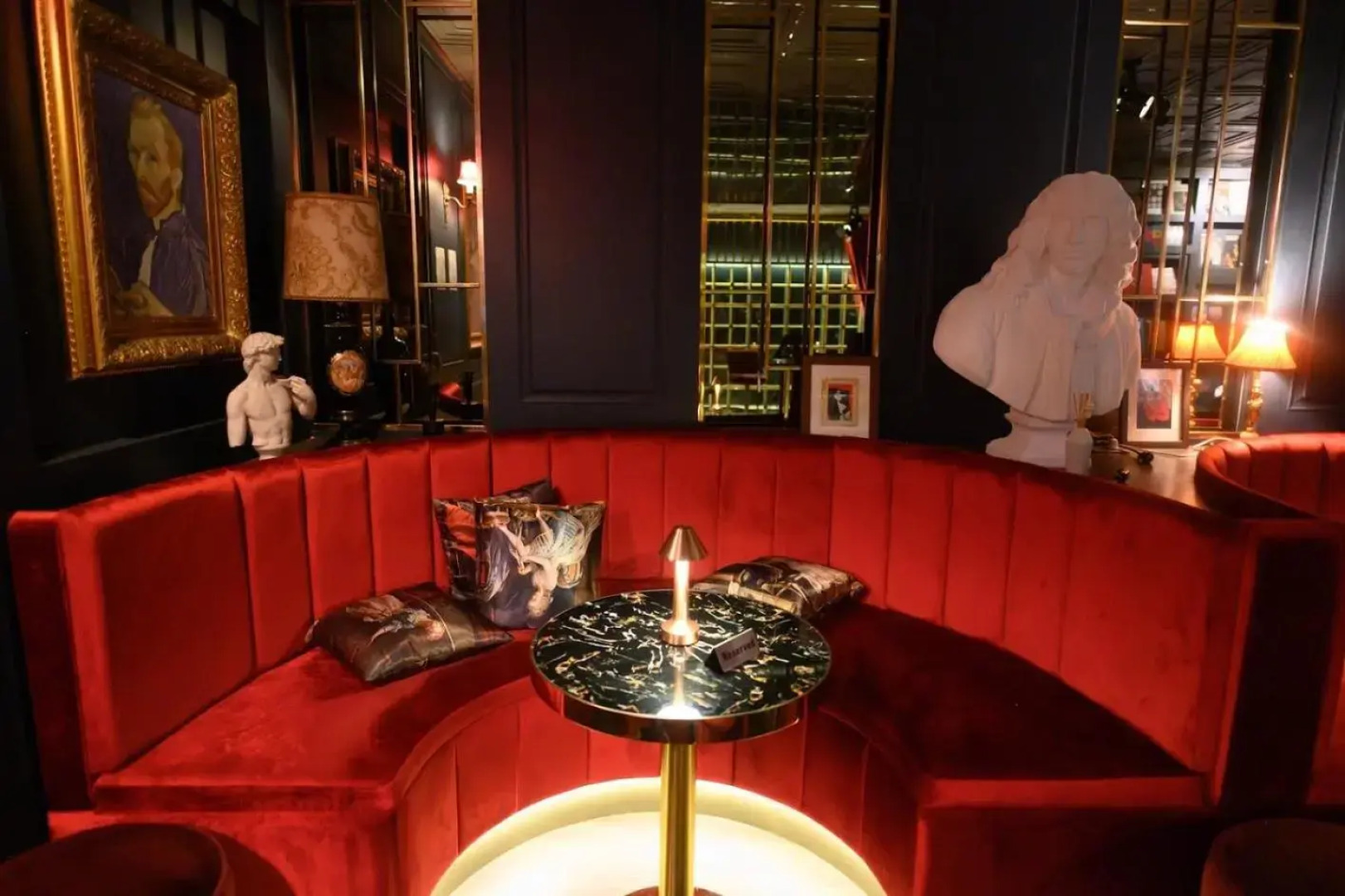 Dream factory hotel (SHA Plus+)