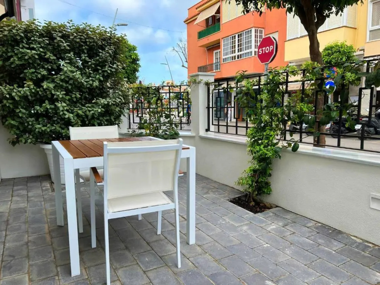 Apartamentos Turísticos La Plaza