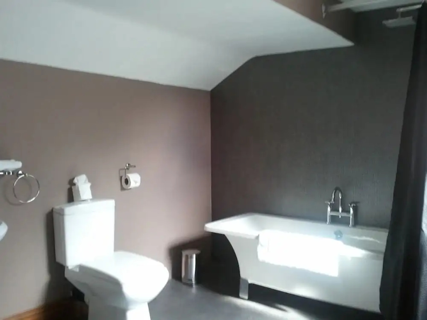 Forresters Bar & Restaurant with Rooms