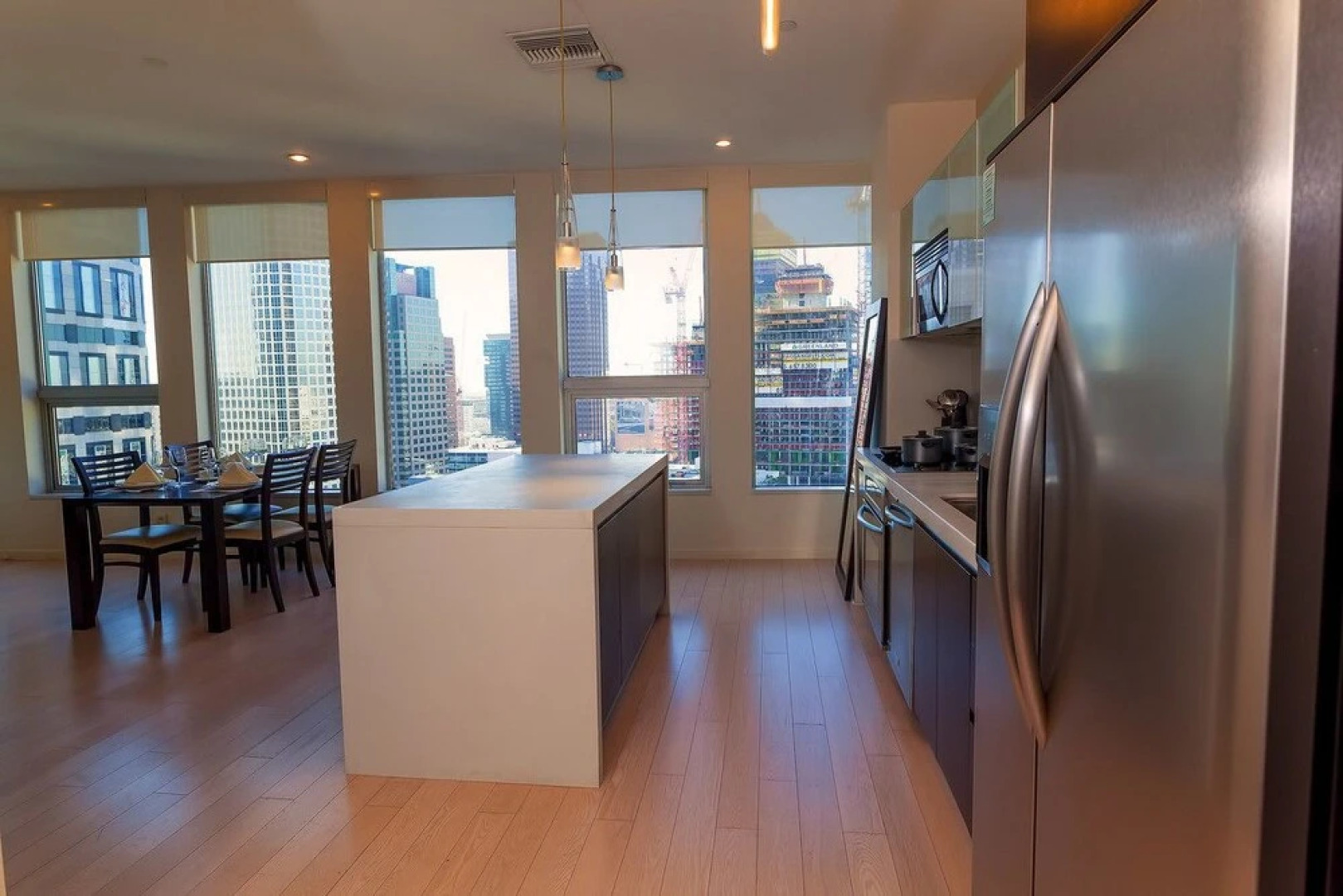 Apartments in the Loop