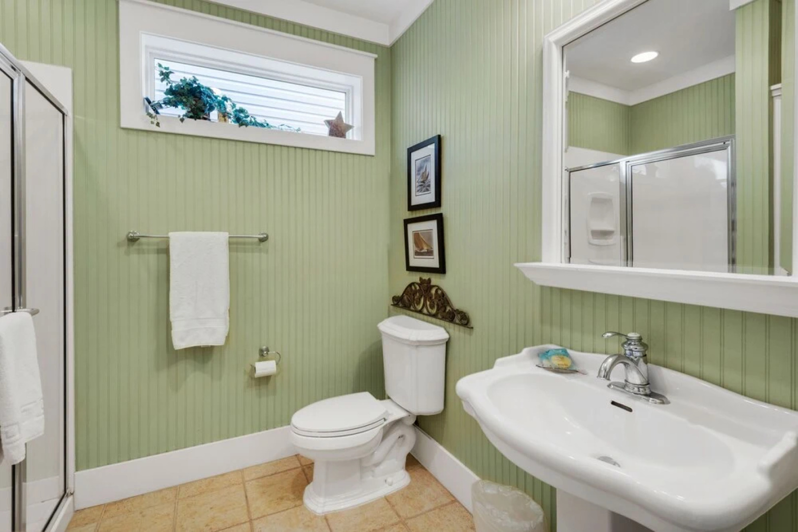 Sea Side 4 Bedroom Townhouse by RedAwning