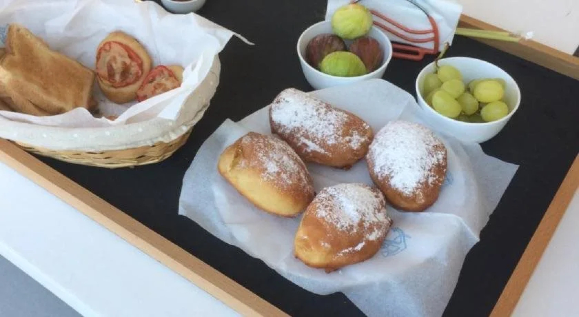 Dahlia Apartments and Studios