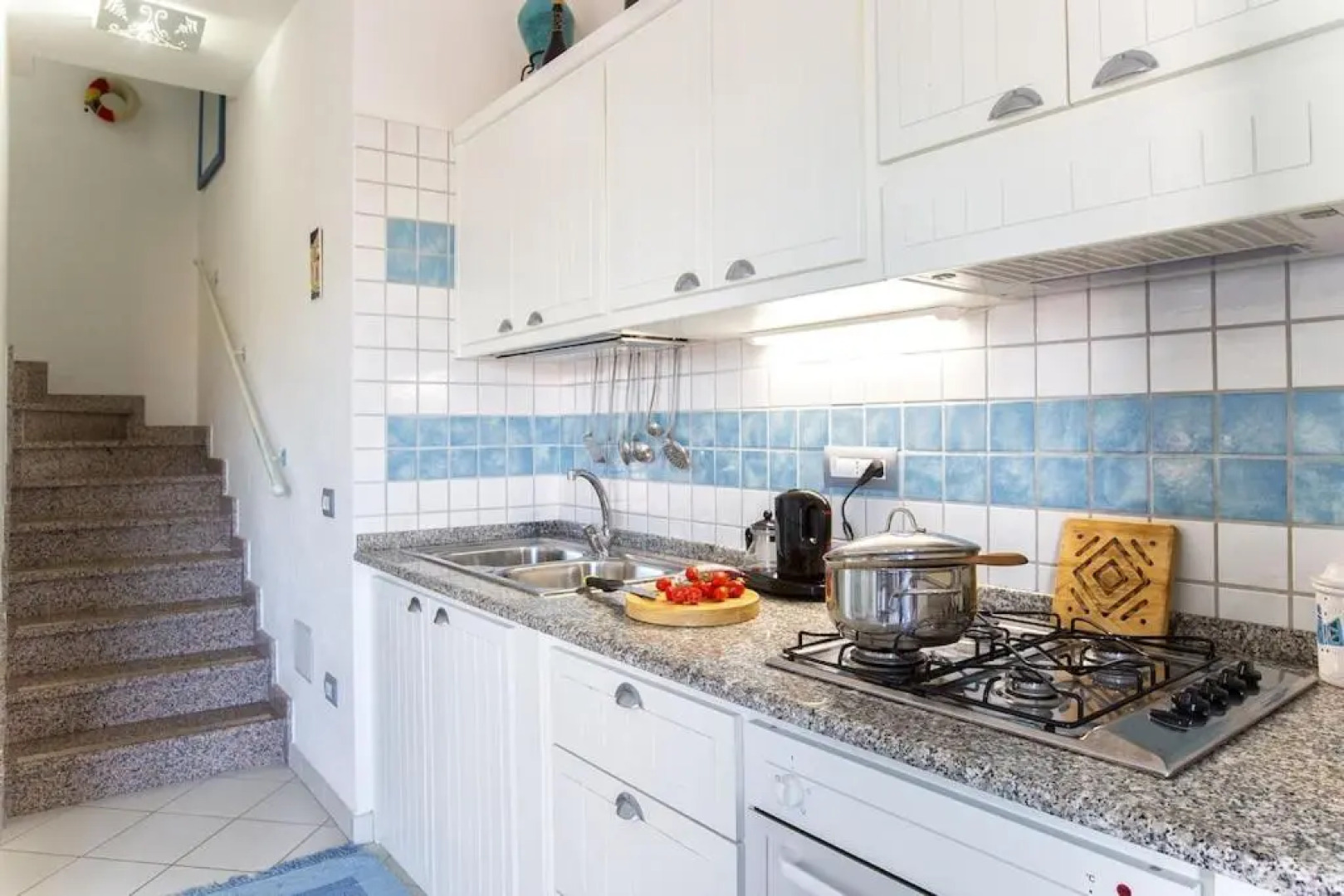 Torre dei Corsari vista mare con terrazza spiaggia sotto casa per 5 persone