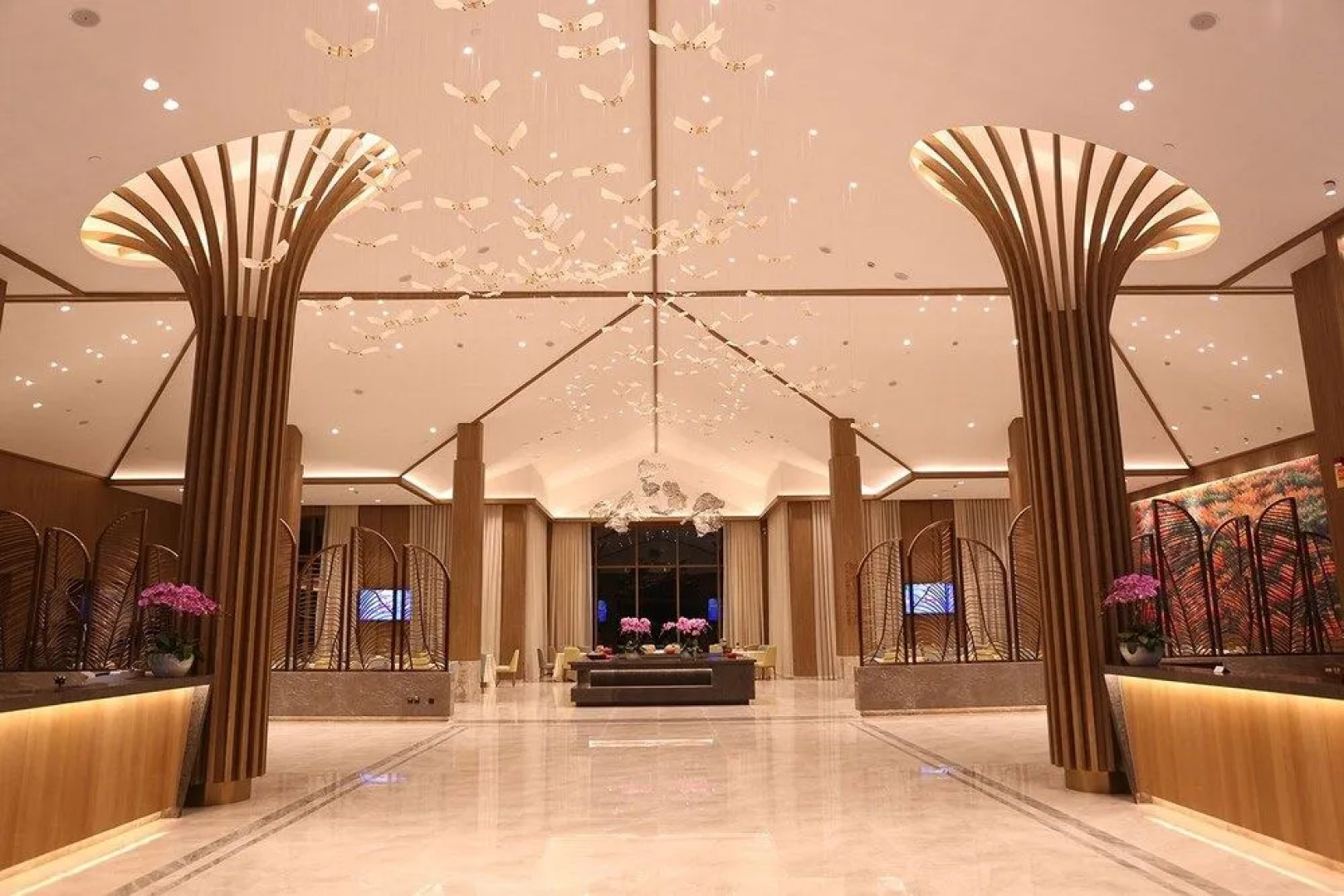 Emerald Bay Hotel Fuxian Lake