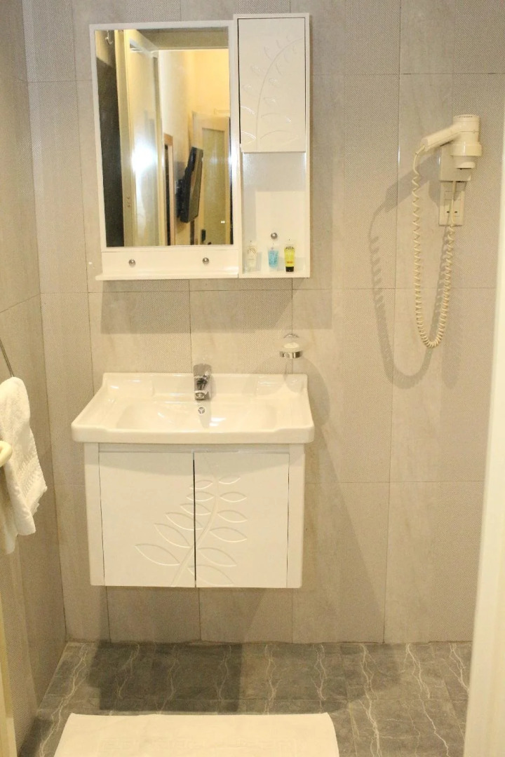 Gulf Terrace Corniche Hotel