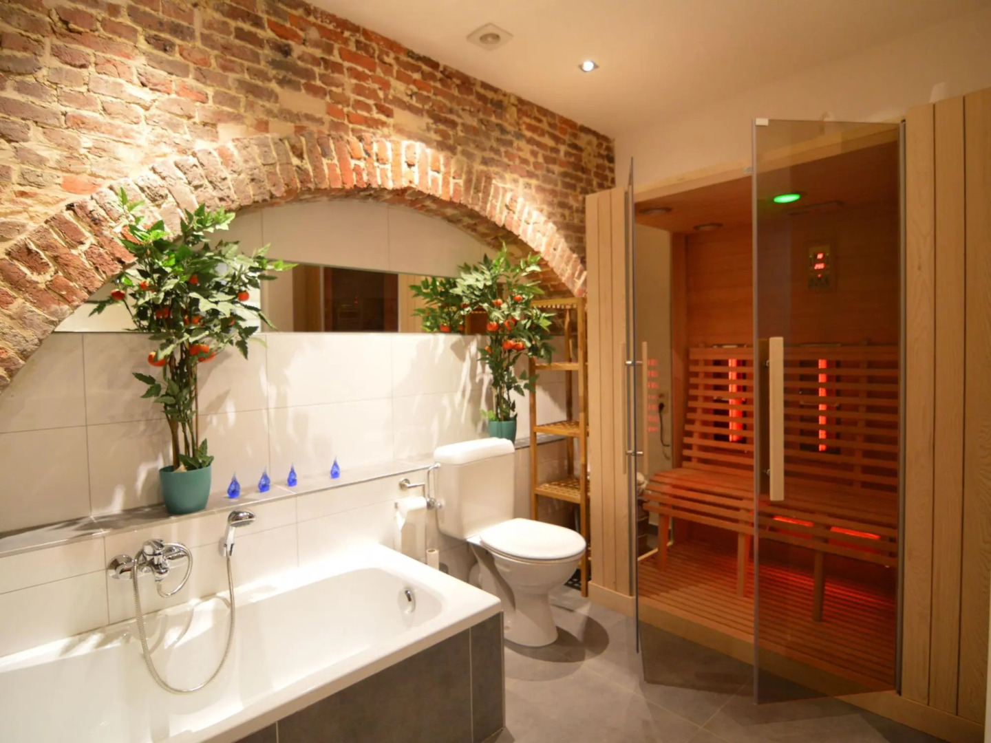 Cosy cottage in Clavier Station with infrared sauna