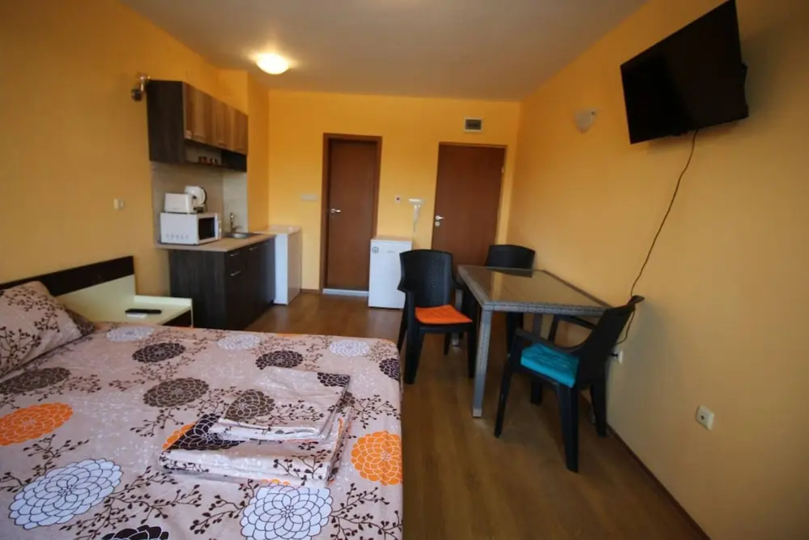Apartment in Chateau Del Marina Apart Complex