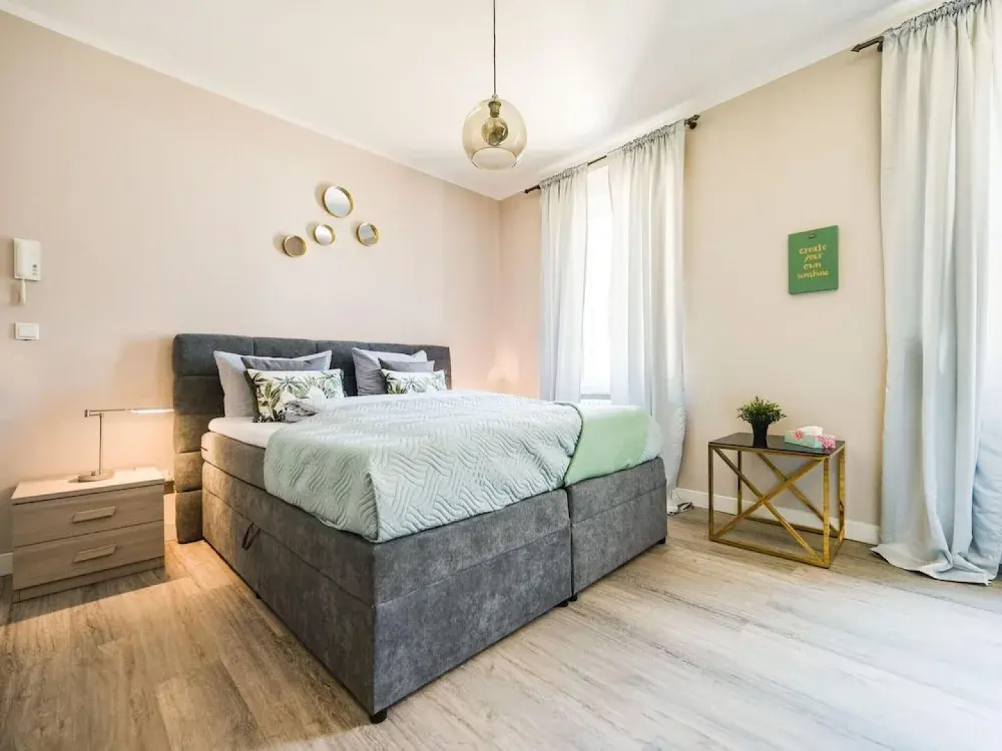 Cozy Terrace Apartment