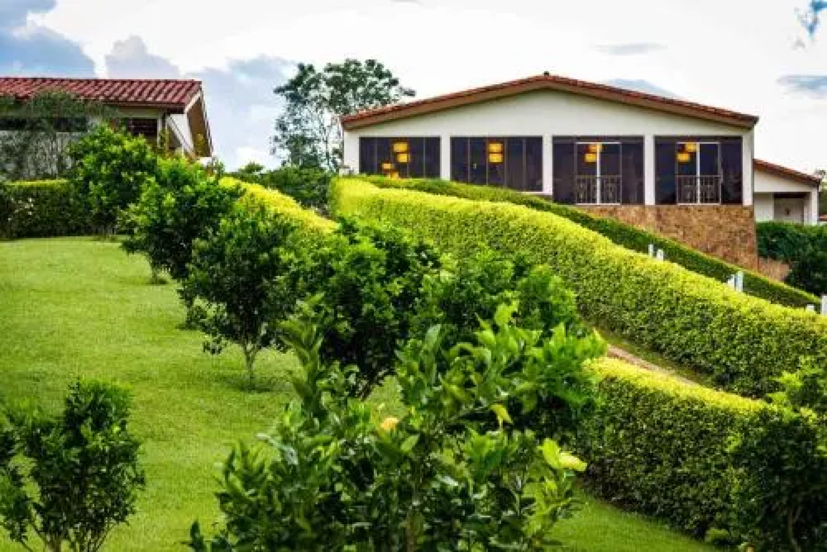 Hotel Estrella Del Monte