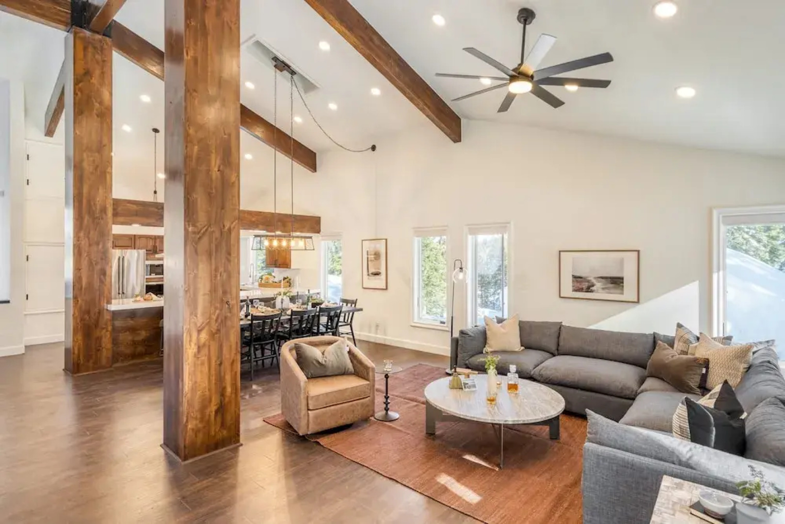 Explorer by Avantstay Close to Slopes Game Room Guest Suite