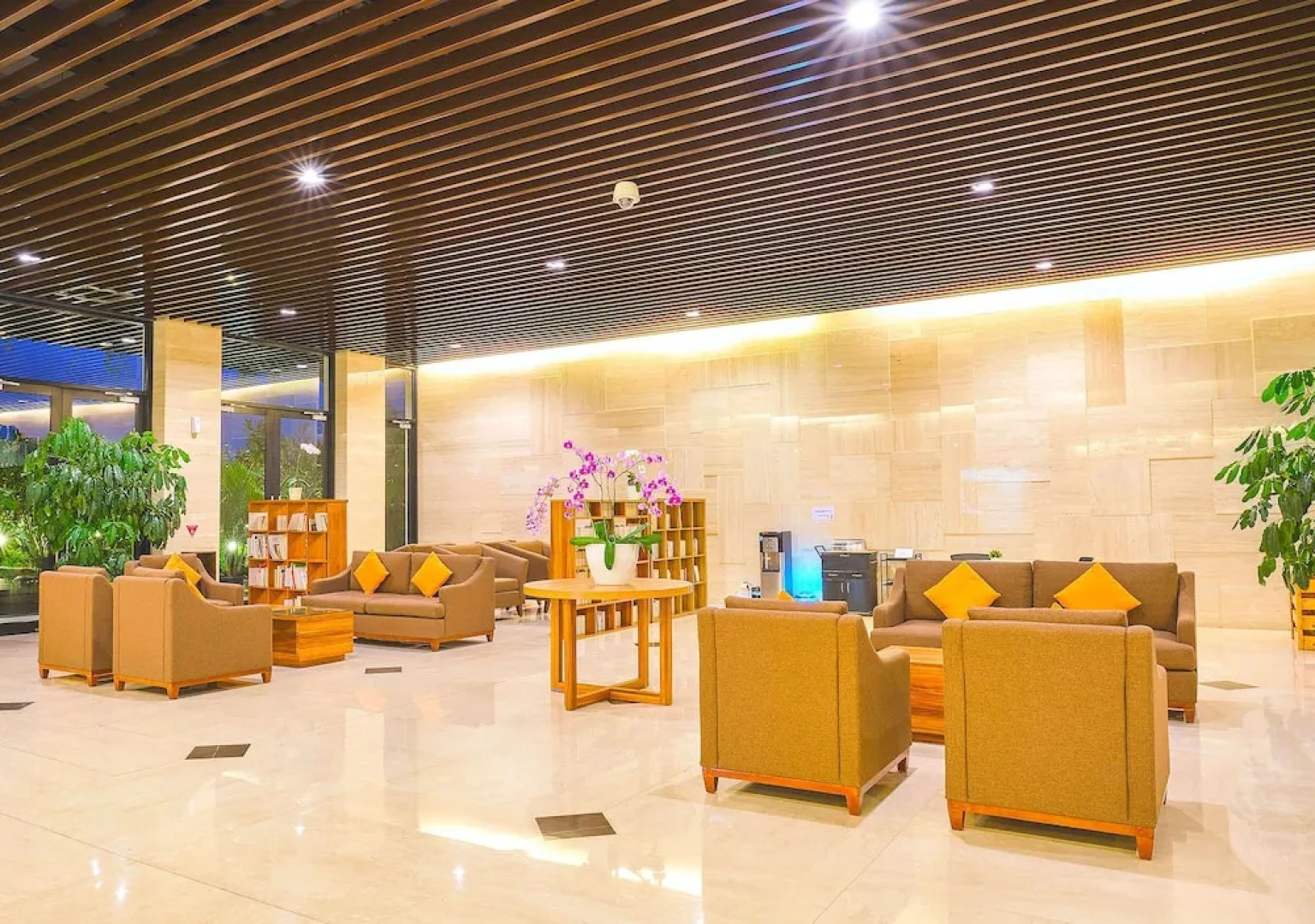 Le Premier Hotel Kota Deltamas