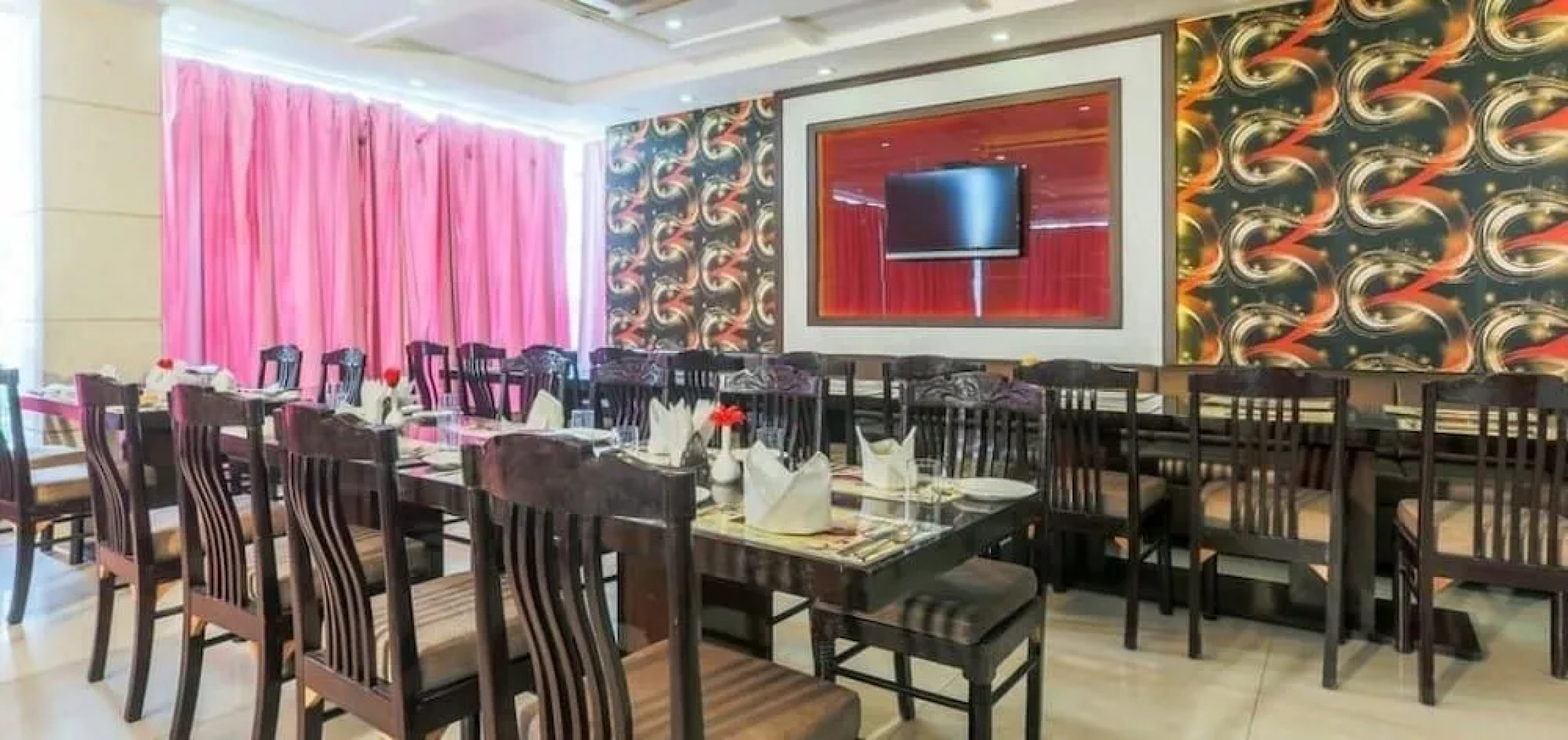 Hotel Heaven Resorts