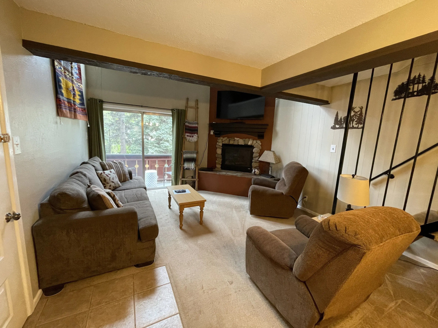 Auslander Condominiums