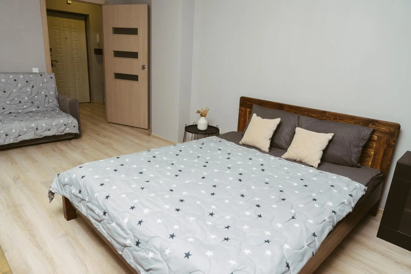 Leto Apart (Лето Апарт) на улице Революции 54