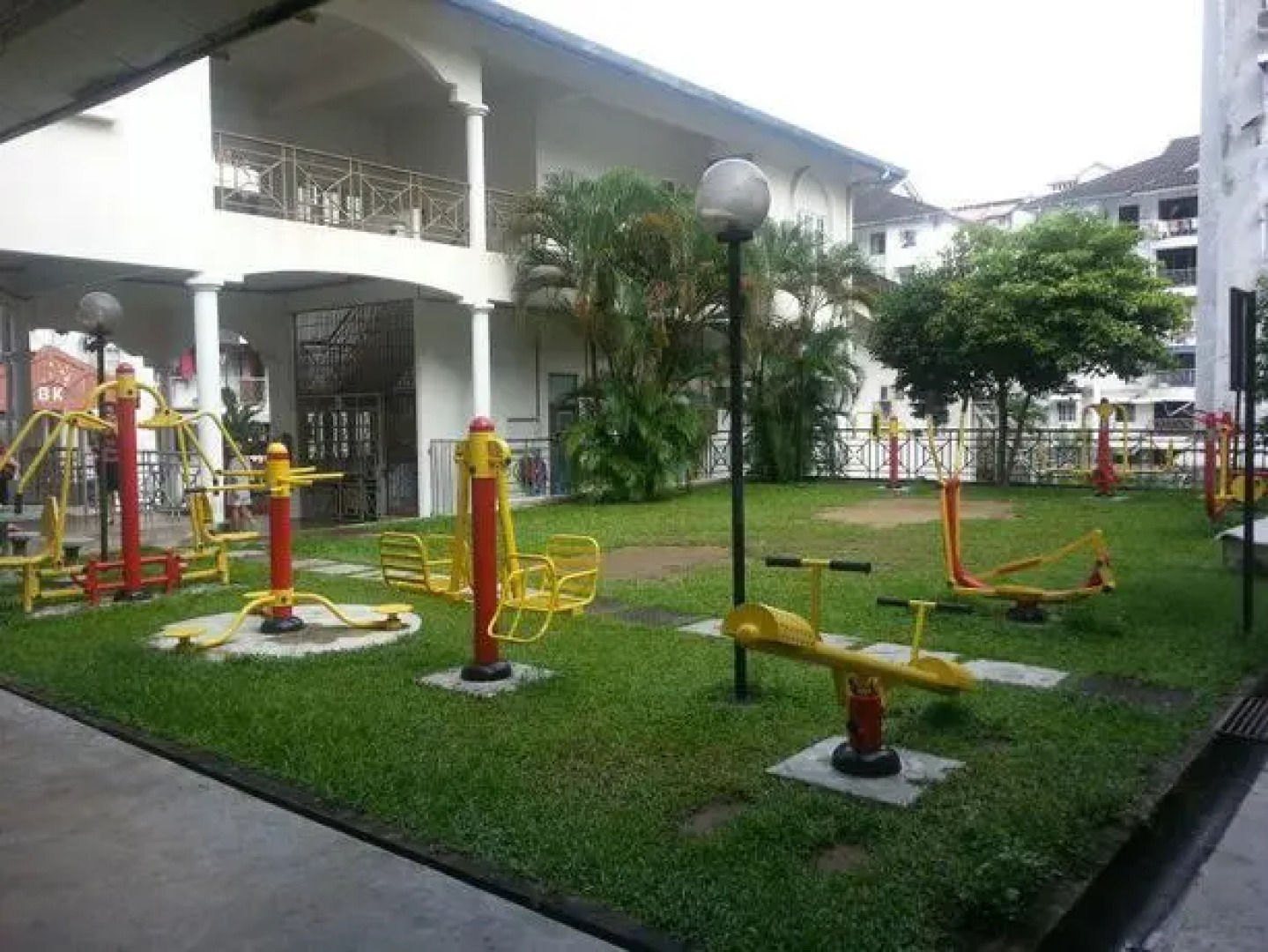 DeHomy Vacation Apartment