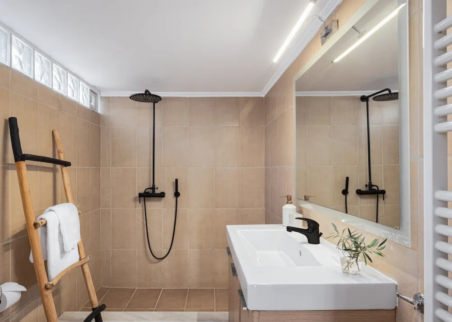 Sea View Beach Penthouse – Athens Coast