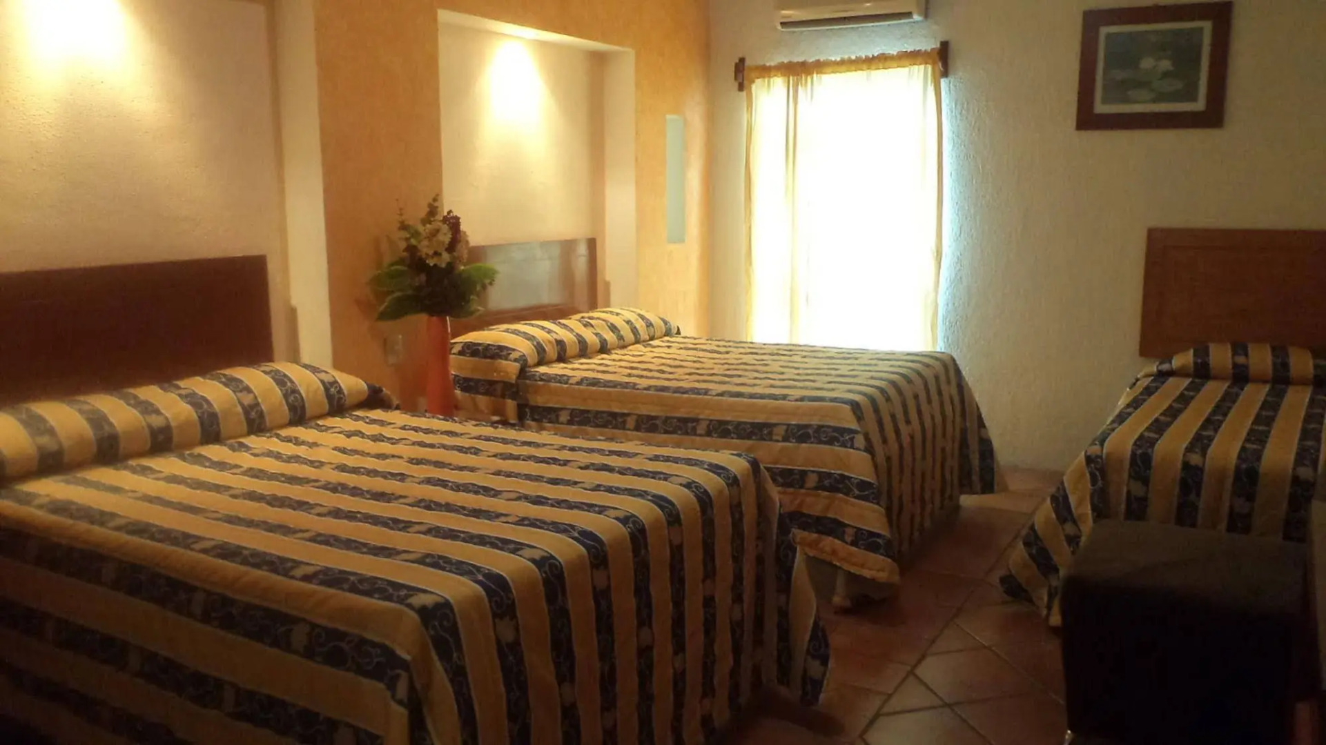 Hotel La Rienda Misión Tequillan