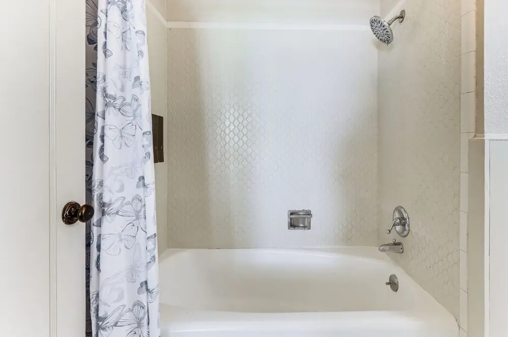 Dock, Slip & Launch: Waterfront Home on Clear Lake