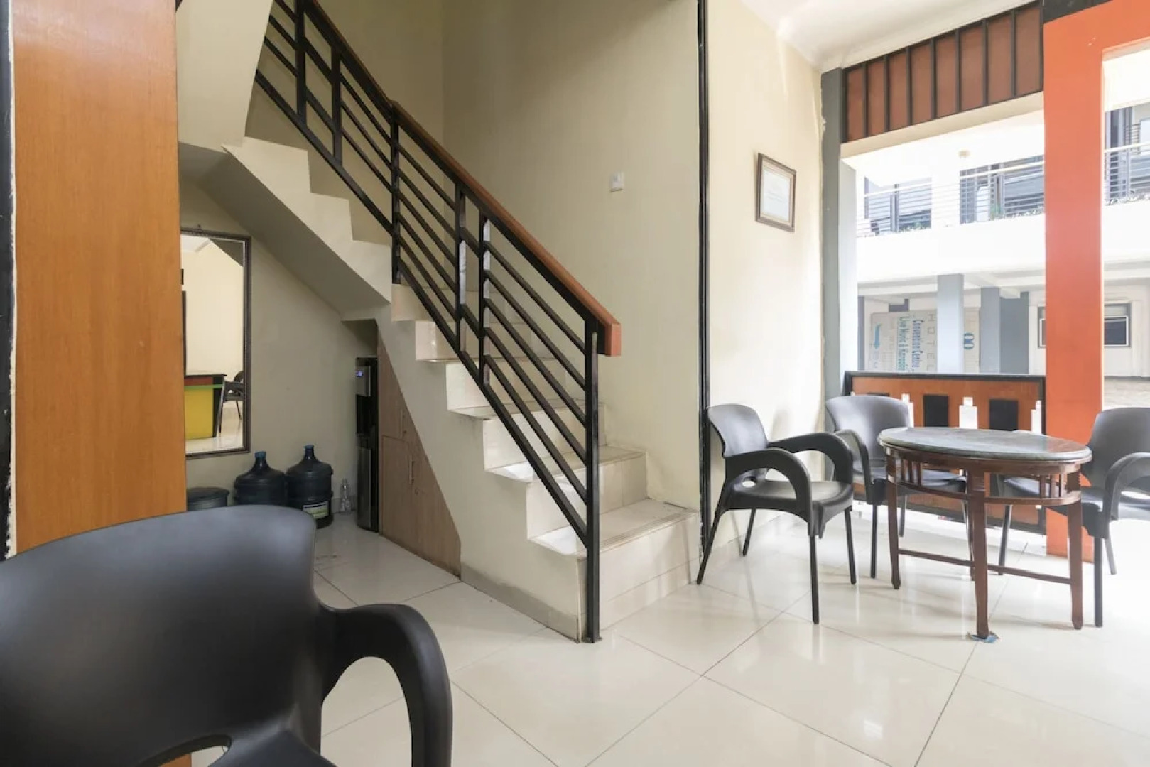 RedDoorz @ Megamendung